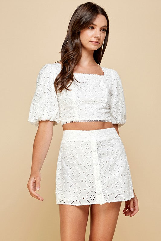 Two-pieces embroidery Top & Shorts Sets